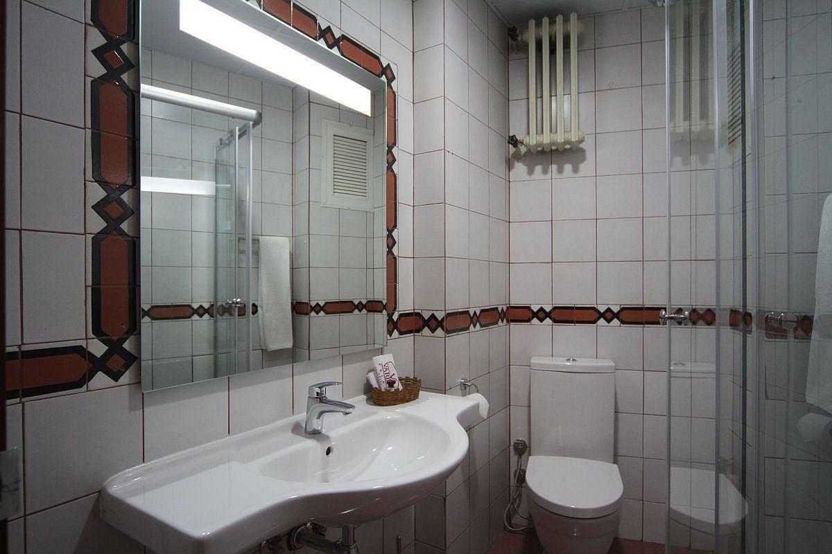 Vardar Palace Hotel - Special Category Istanboel Buitenkant foto