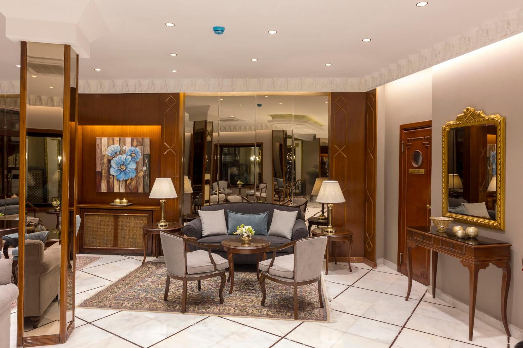 Vardar Palace Hotel - Special Category Istanboel Buitenkant foto
