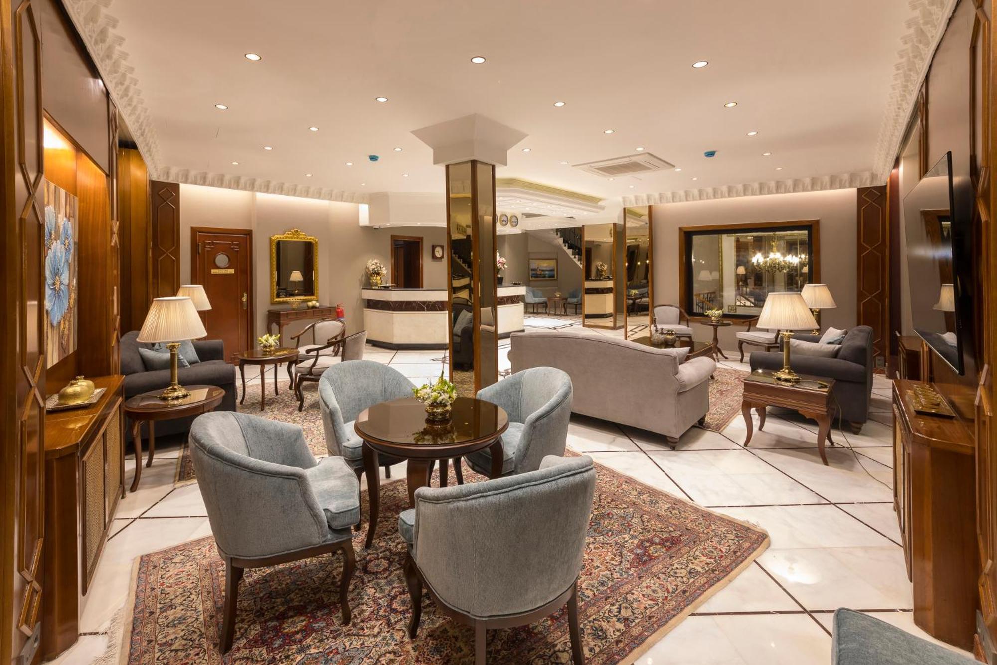 Vardar Palace Hotel - Special Category Istanboel Buitenkant foto